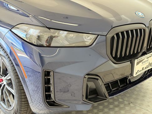 New 2026 BMW X5 xDrive50e w/ M Sport Package AWD/4WD image 10