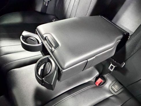 Used 2019 Mercedes-Benz E 300 E 300 4MATIC AWD Luxury Sedan image 21