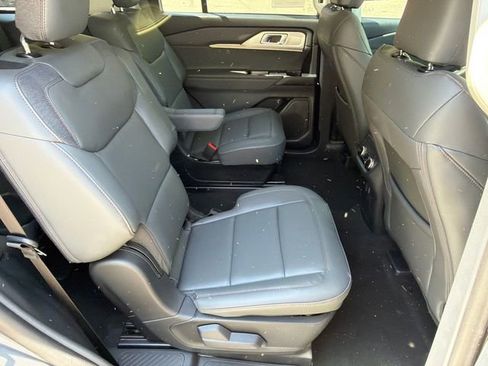 New 2026 Ford Explorer Active w/ Active Comfort Package image 15