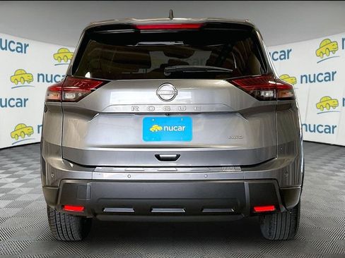 Used 2024 Nissan Rogue S AWD/4WD image 5