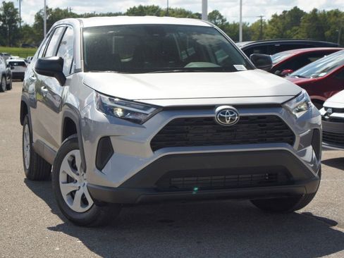 New 2025 Toyota RAV4 LE image 12