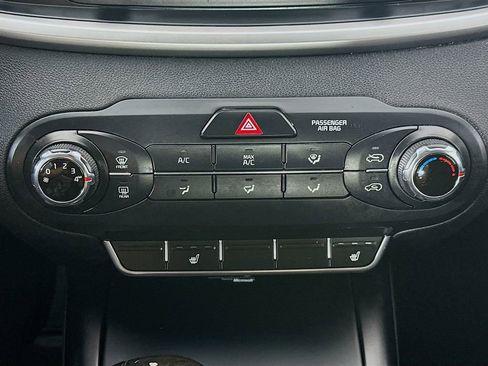 Used 2016 Kia Sorento AWD w/ LX Convenience Package image 18