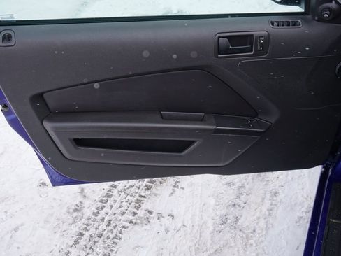 Used 2014 Ford Mustang V6 w/ Equipment Group 102A image 9