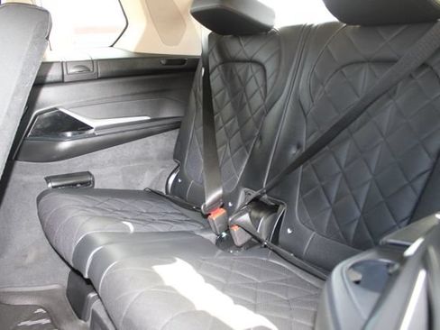 Used 2023 BMW X7 xDrive40i w/ Executive Package AWD/4WD image 53
