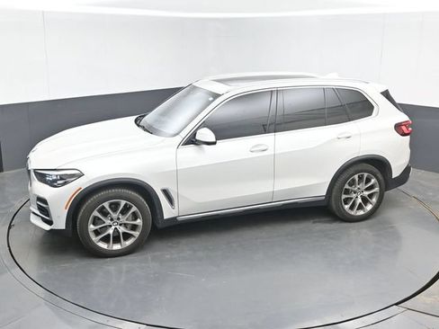 Used 2022 BMW X5 xDrive40i w/ Premium Package AWD/4WD image 21