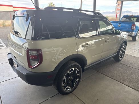 Used 2024 Ford Bronco Sport Outer Banks w/ Tech Package image 4