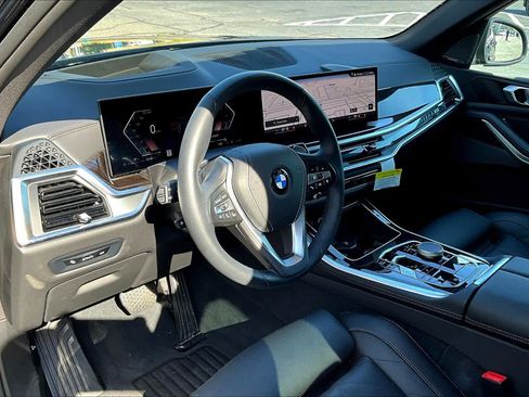 Certified 2025 BMW X5 xDrive40i w/ Premium Package image 20