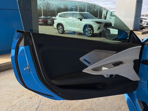 Used 2020 Chevrolet Corvette Stingray w/ 3LT Preferred Equipment Group image 9