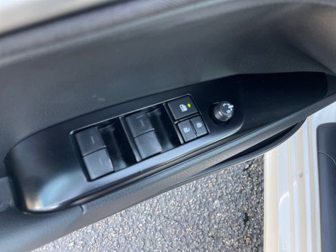 Used 2025 Toyota Camry LE w/ Convenience Package image 8