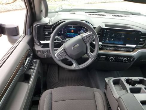 New 2026 Chevrolet Silverado 2500 LT w/ Trail Boss Package AWD/4WD image 11