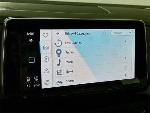 New 2025 Volkswagen Atlas Cross Sport SE image 13