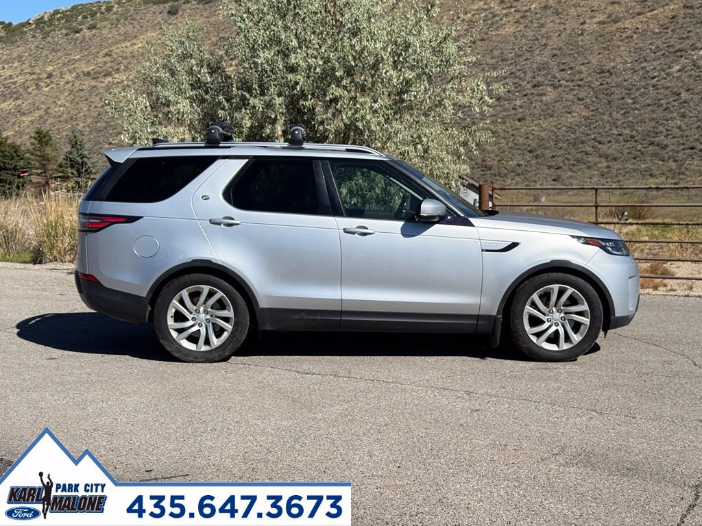 Used 2017 Land Rover Discovery HSE AWD/4WD image 6