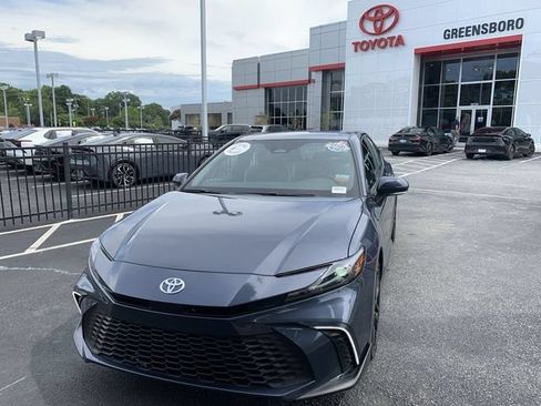 Certified 2026 Toyota Camry SE FWD image 1
