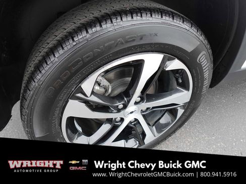 Used 2024 Chevrolet Trax RS w/ Driver Confidence Package image 32