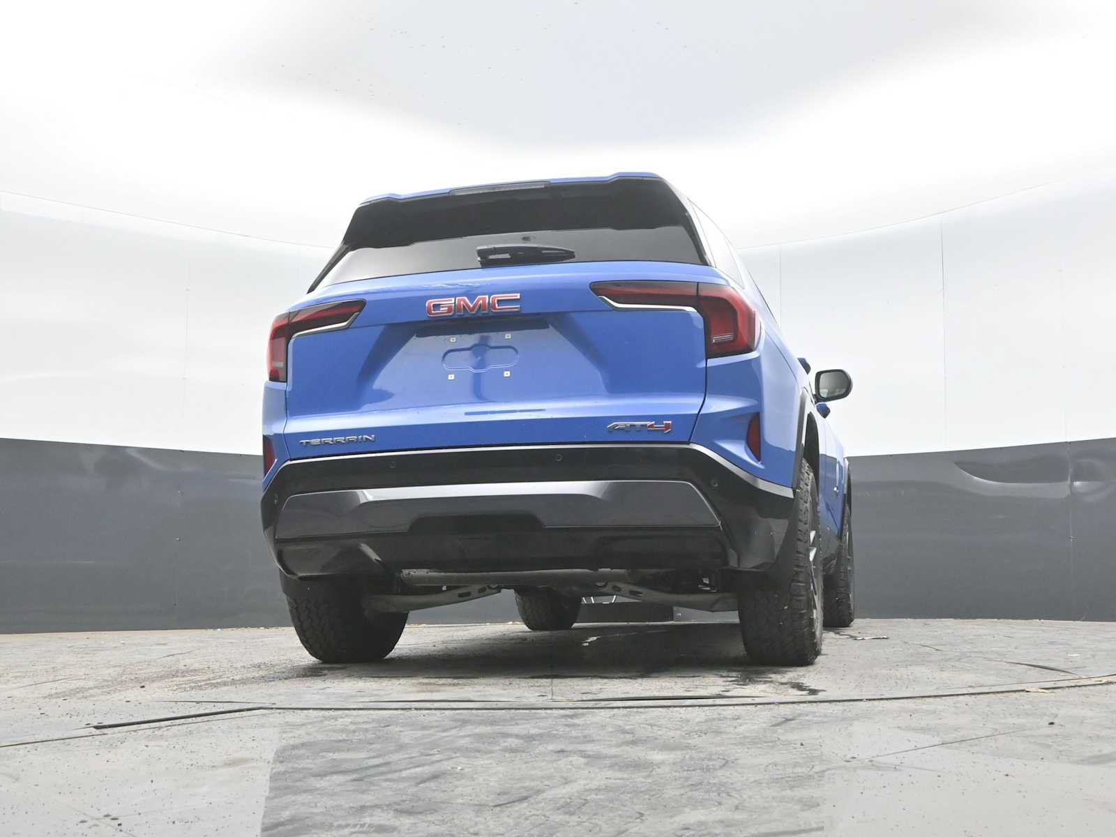 New 2027 GMC Terrain AT4 w/ LPO, Hit The Road Package AWD/4WD image 46