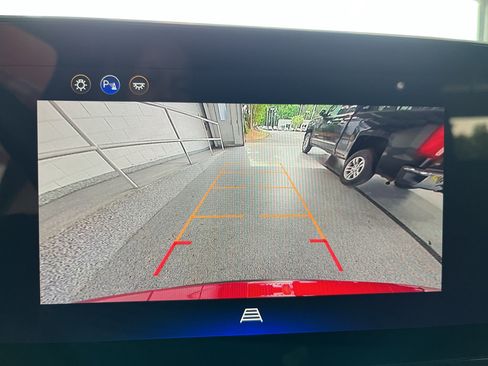 New 2026 Chevrolet Equinox RS FWD image 24