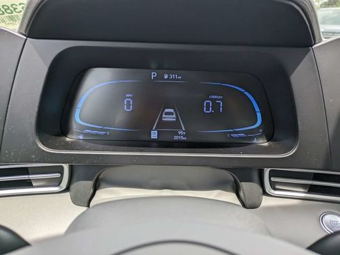 Certified 2026 Hyundai Elantra Sport FWD image 21