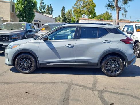 Used 2022 Nissan Kicks SR FWD image 27