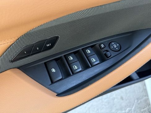 Used 2023 BMW M440i Convertible w/ Premium Package image 8