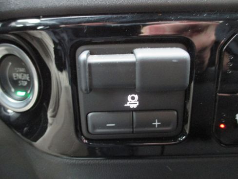 Used 2023 Chevrolet Silverado 1500 RST image 20