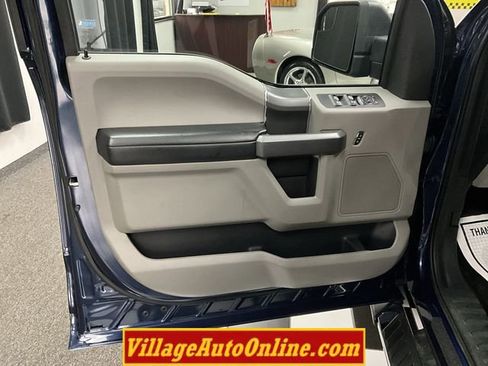 Used 2016 Ford F150 XLT w/ Equipment Group 302A Luxury image 11