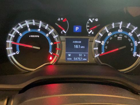 Used 2019 Toyota 4Runner Limited w/ Wilderness Package AWD/4WD image 10