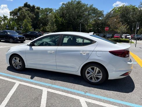 Used 2019 Hyundai Elantra SEL FWD image 13