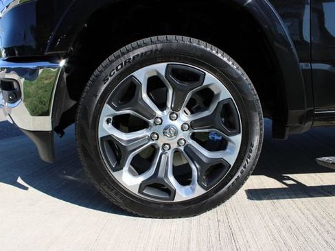 Used 2023 RAM 1500 Limited AWD/4WD image 33