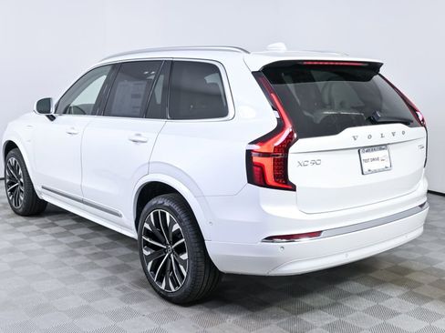New 2026 Volvo XC90 T8 Ultra AWD/4WD image 3