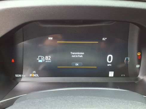 Used 2025 Ford Explorer Active AWD/4WD image 26