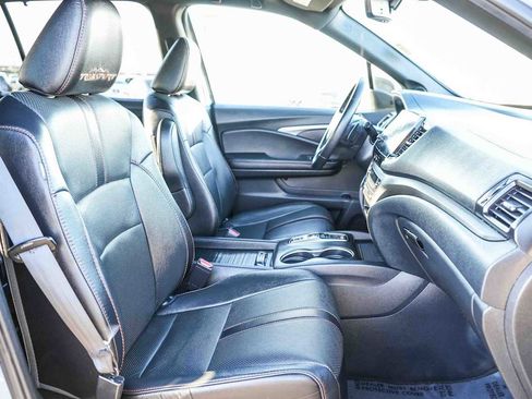 Certified 2022 Honda Passport TrailSport image 16