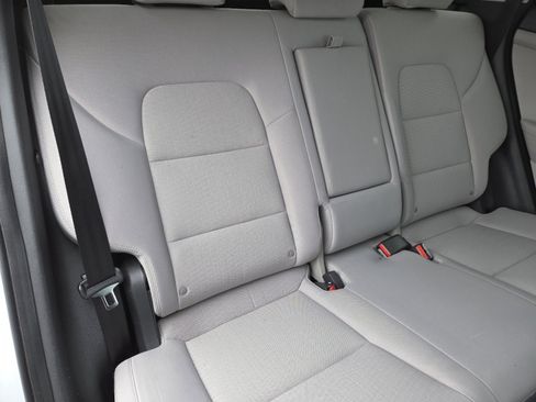 Used 2019 Hyundai Tucson SE image 18