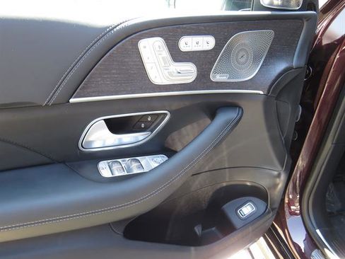 Certified 2022 Mercedes-Benz Maybach GLS 600 4MATIC image 8
