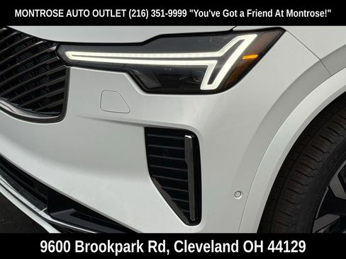 New 2026 Volvo XC90 B6 Plus w/ Protection Package Premier image 9