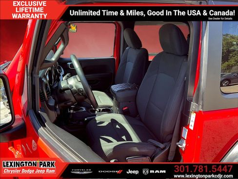 Used 2019 Jeep Wrangler Sport AWD/4WD image 21