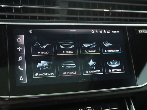Used 2022 Audi Q8 Premium Plus AWD/4WD image 23