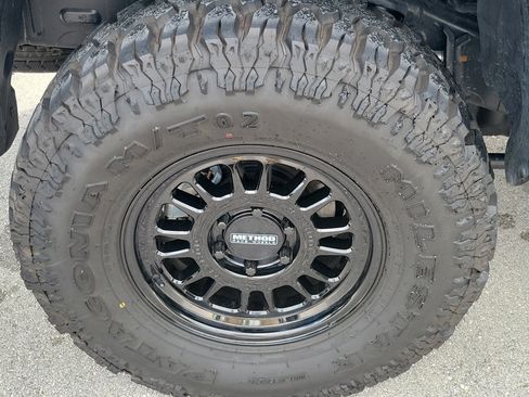 Used 2026 Toyota Tacoma SR5 RWD image 9