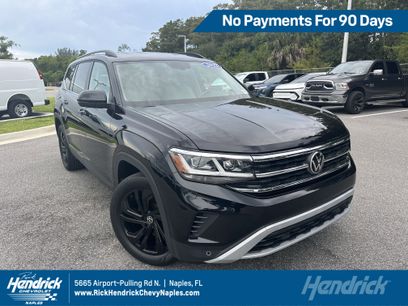 Used 2022 Volkswagen Atlas SE w/ Black Wheel Package