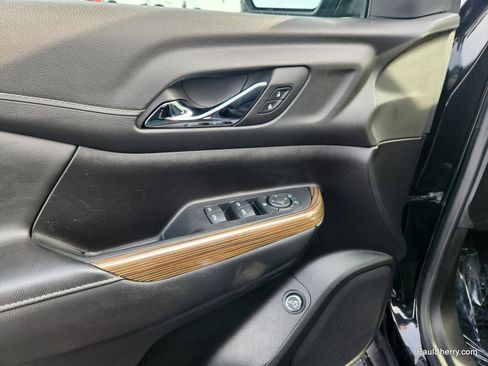 Used 2023 GMC Acadia SLE w/ Driver Convenience Package image 26