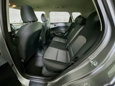 Used 2025 Kia Soul LX w/ LX Technology Package image 26