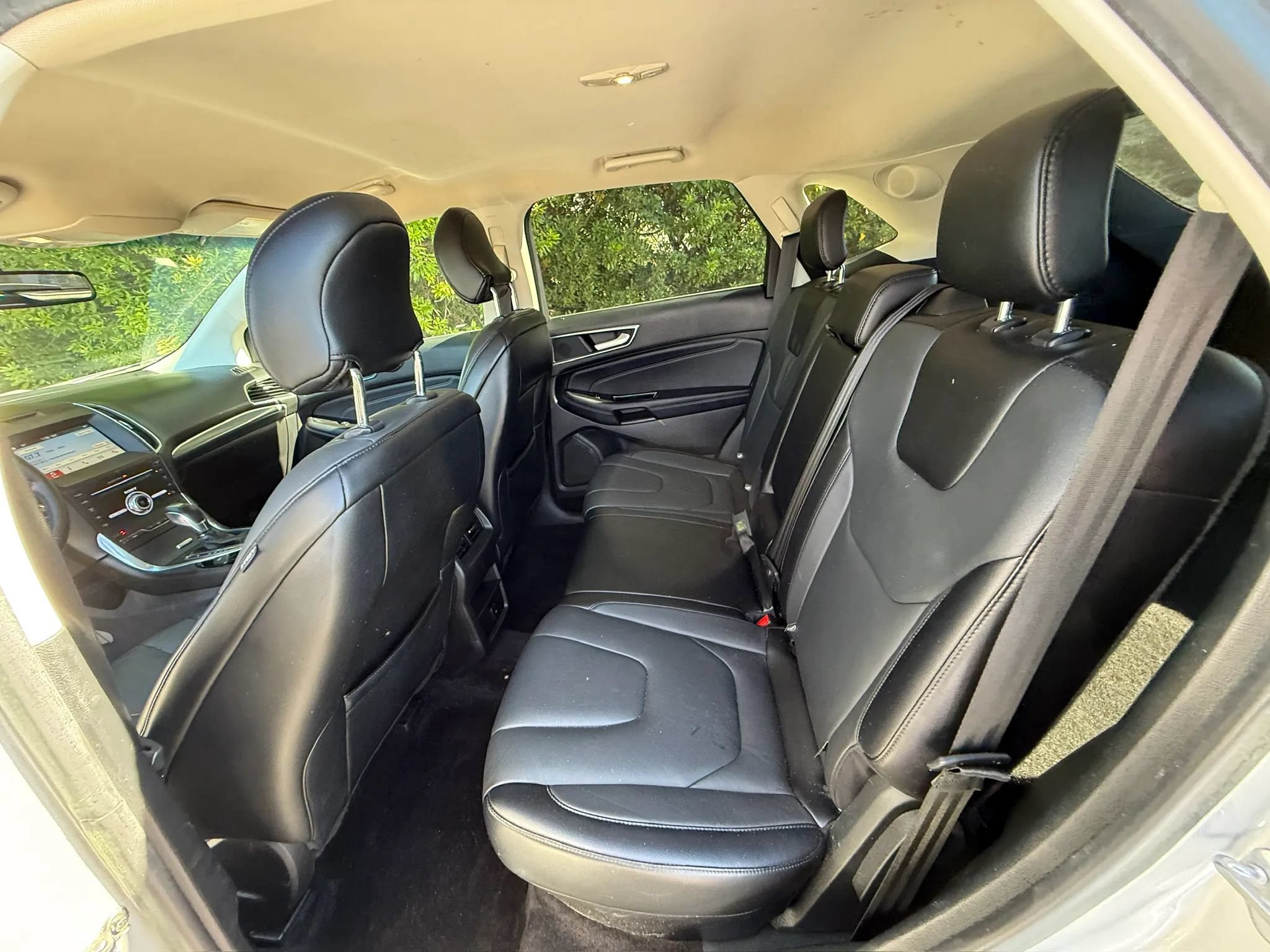 Used 2018 Ford Edge Titanium FWD image 30
