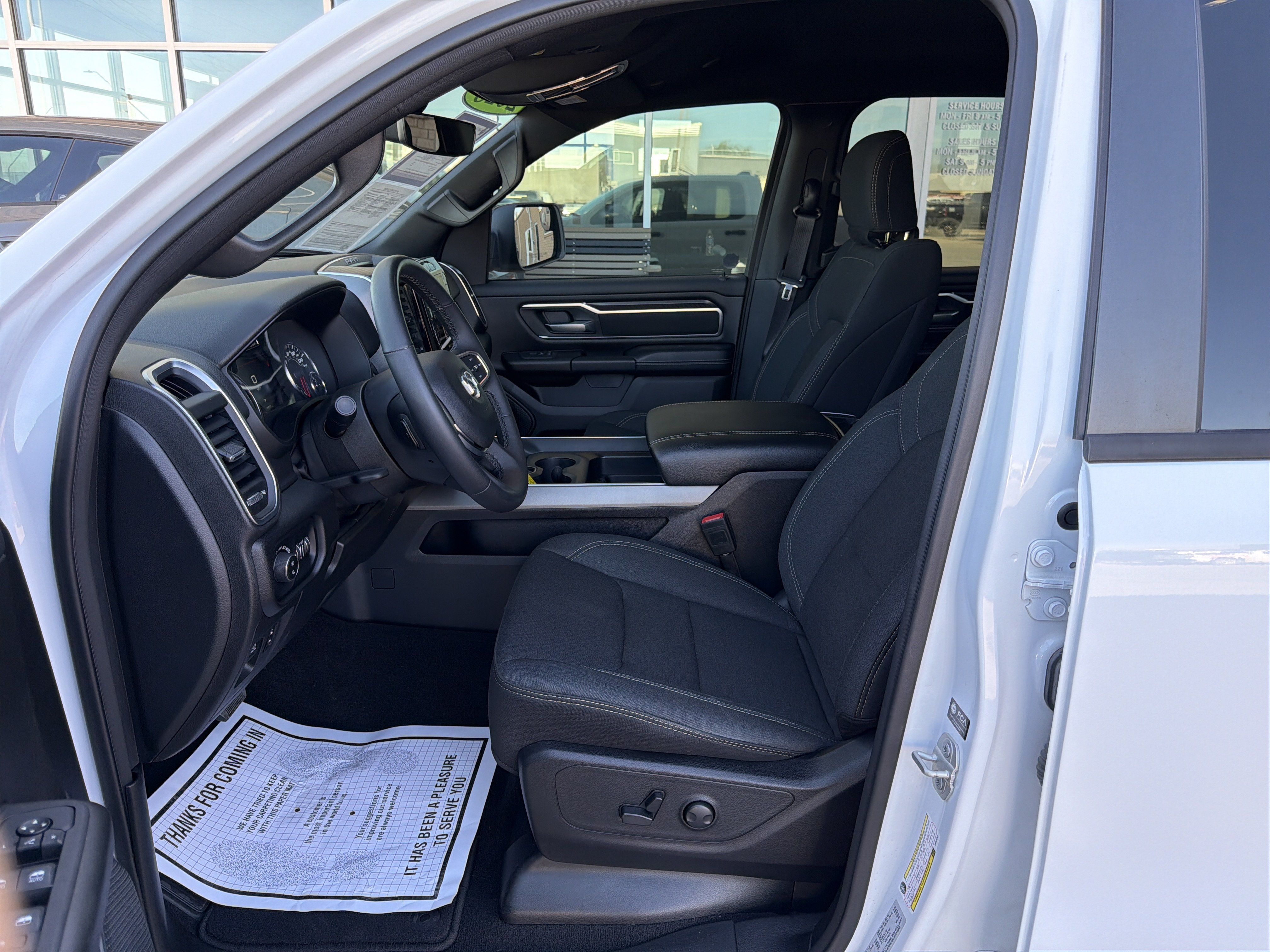 Used 2025 RAM 1500 Big Horn AWD/4WD image 15