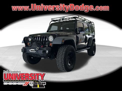 Used 2012 Jeep Wrangler Unlimited Rubicon w/ Connectivity Group AWD/4WD image 1