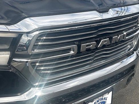 Used 2019 RAM 1500 Laramie image 29
