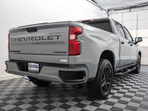 Used 2025 Chevrolet Silverado 1500 Custom w/ Turbomax Blackout Package AWD/4WD image 5