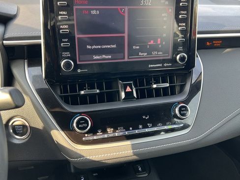 Used 2022 Toyota Corolla XSE image 23