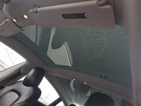 Used 2019 Tesla Model 3 Performance image 16