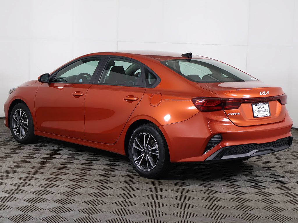 Certified 2023 Kia Forte LXS FWD image 7