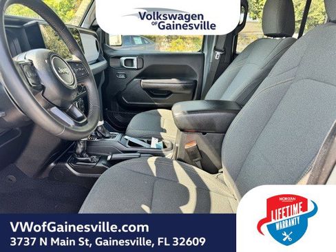 Used 2024 Jeep Wrangler Sport S image 19