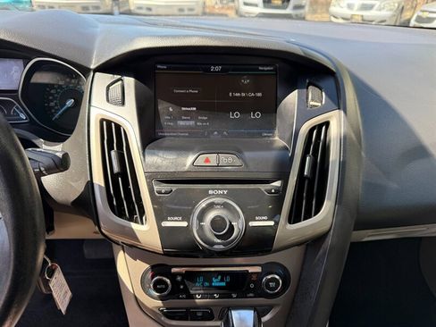 Used 2012 Ford Focus SEL image 19